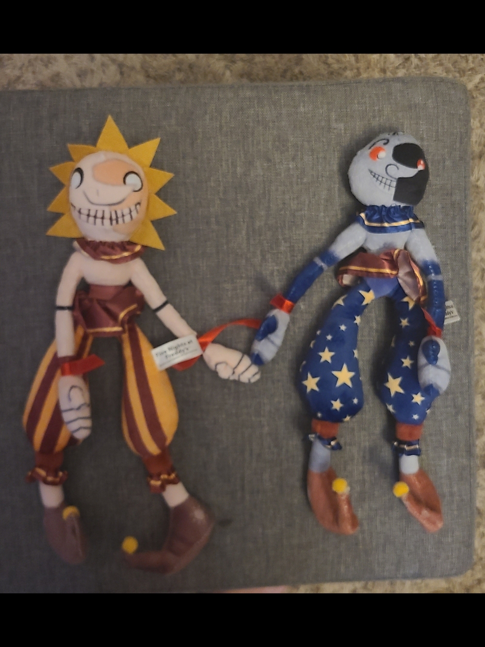 FNAF Plush Sun and Moon Clown Duo Kids Toy Set - Yellow & Blue - Moon Misses Hat